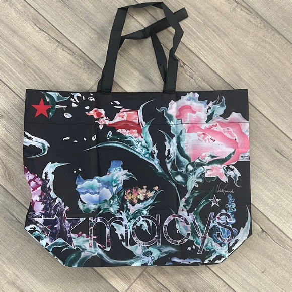 Macy's Handbags - Macy’s reusable bag. 2 for $8